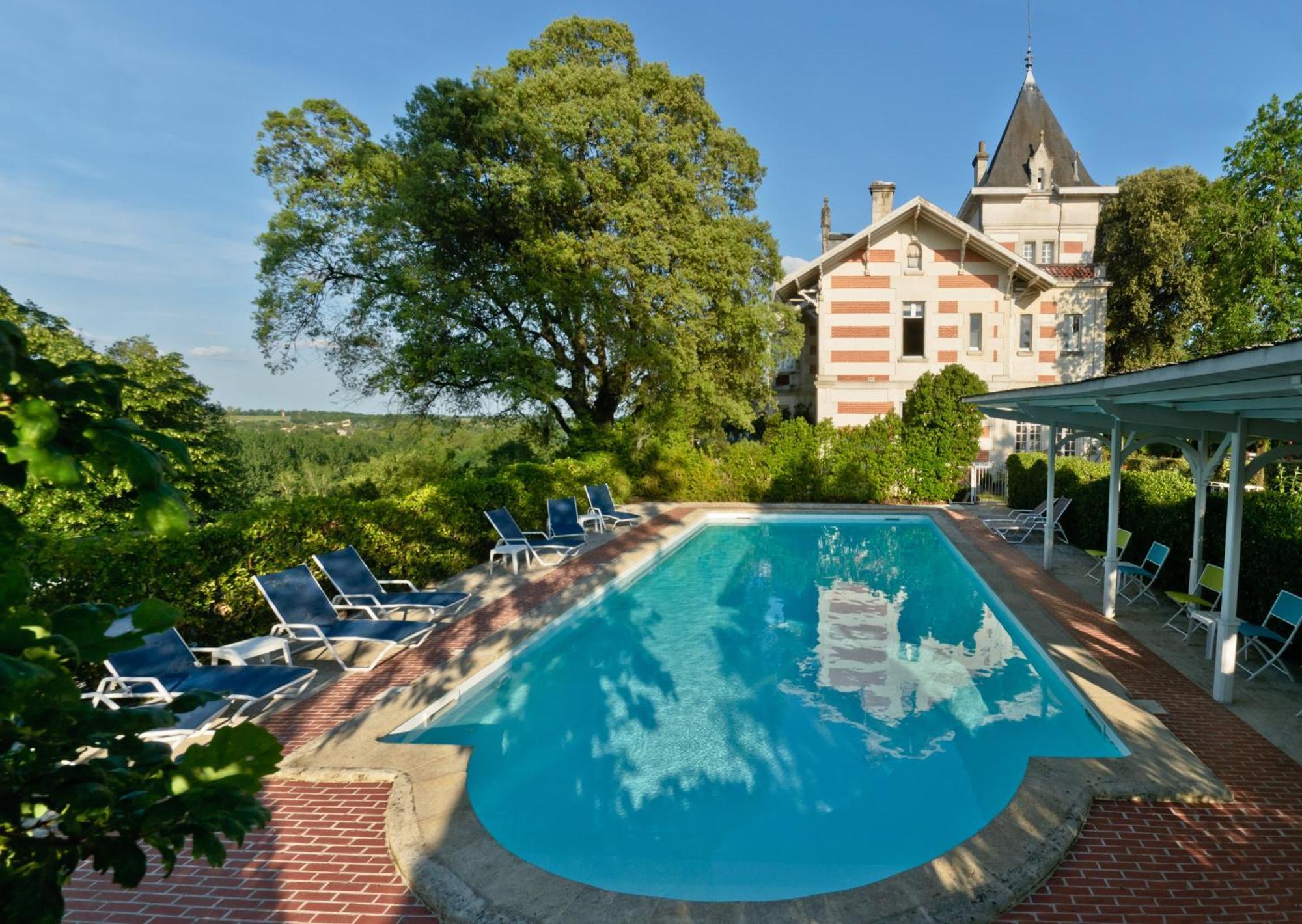Hotel L'Yeuse - Teritoria Châteaubernard Exterior foto